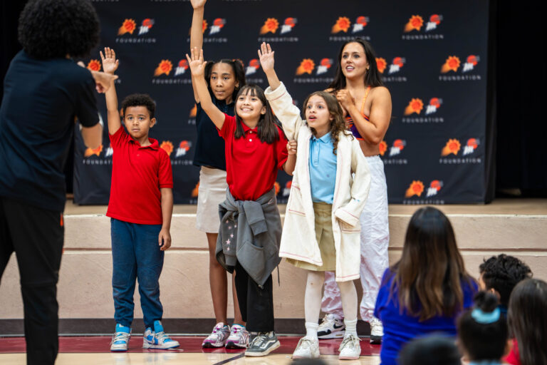 School Connect and Phoenix Suns/Phoenix Mercury Foundation Team Up to Make Reading a Slam Dunk for Valley Students
