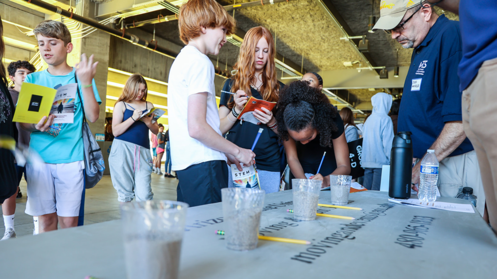 Middle School students study engineering at ASU